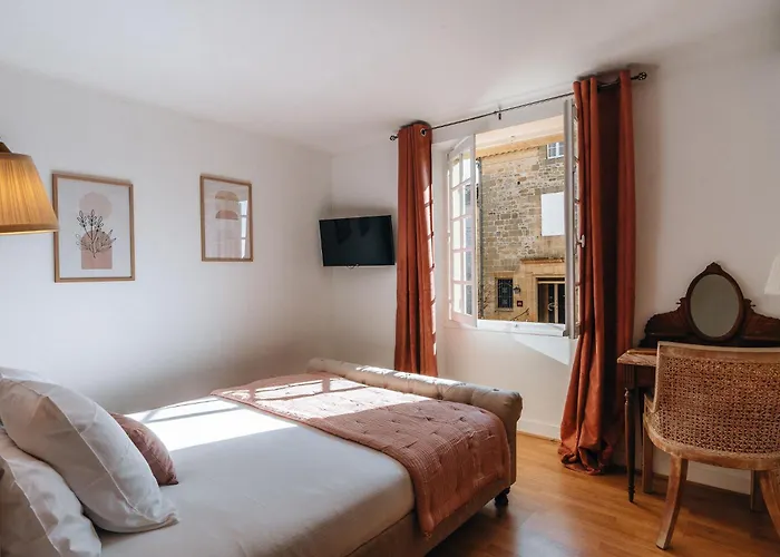 L'abbaye 4* サン・シプリアン